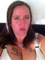 Curvey_Amber