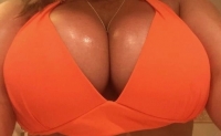 titsnextdoor