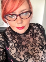 curvy-pretty