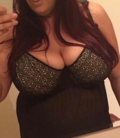 curvy-pretty