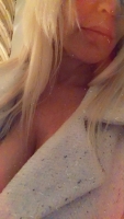 hotblondemilf