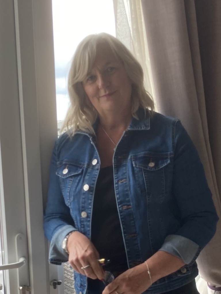 Safe Fling 53 From London Looking For Mature Sex British Mature Sex